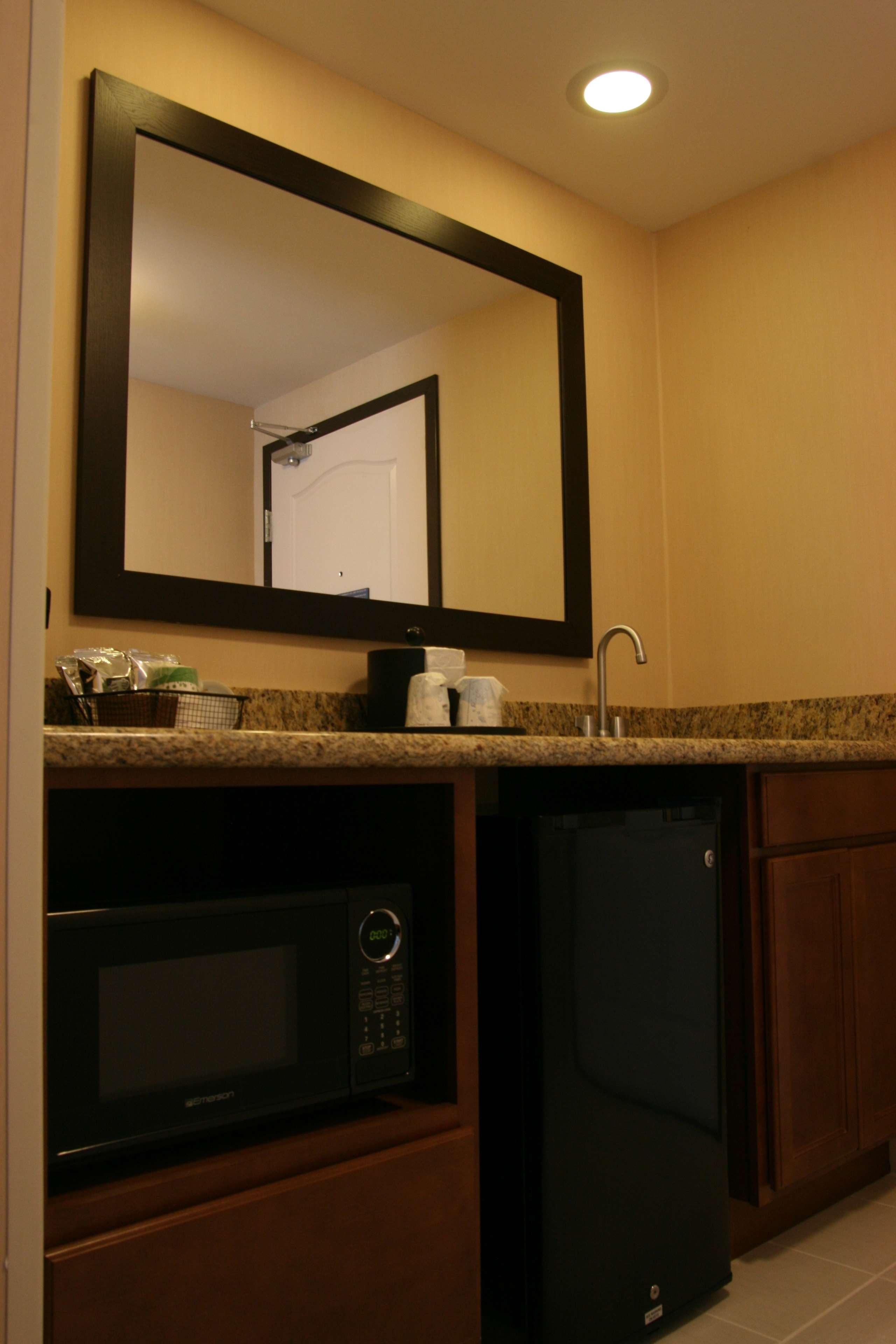 Hampton Inn And Suites Peru Exteriér fotografie