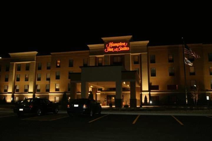 Hampton Inn And Suites Peru Exteriér fotografie